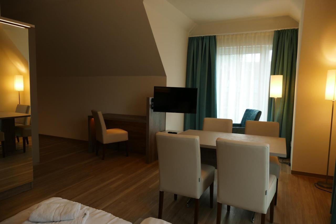 Meyn'S Apartments & Hotel Soltau Dış mekan fotoğraf